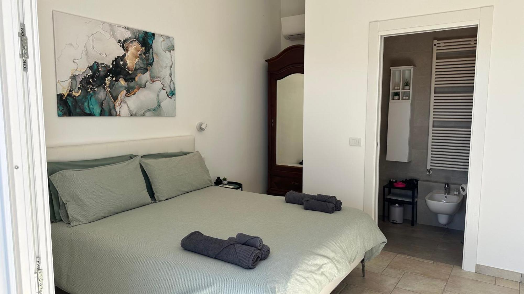 Double Room Private Bathroom