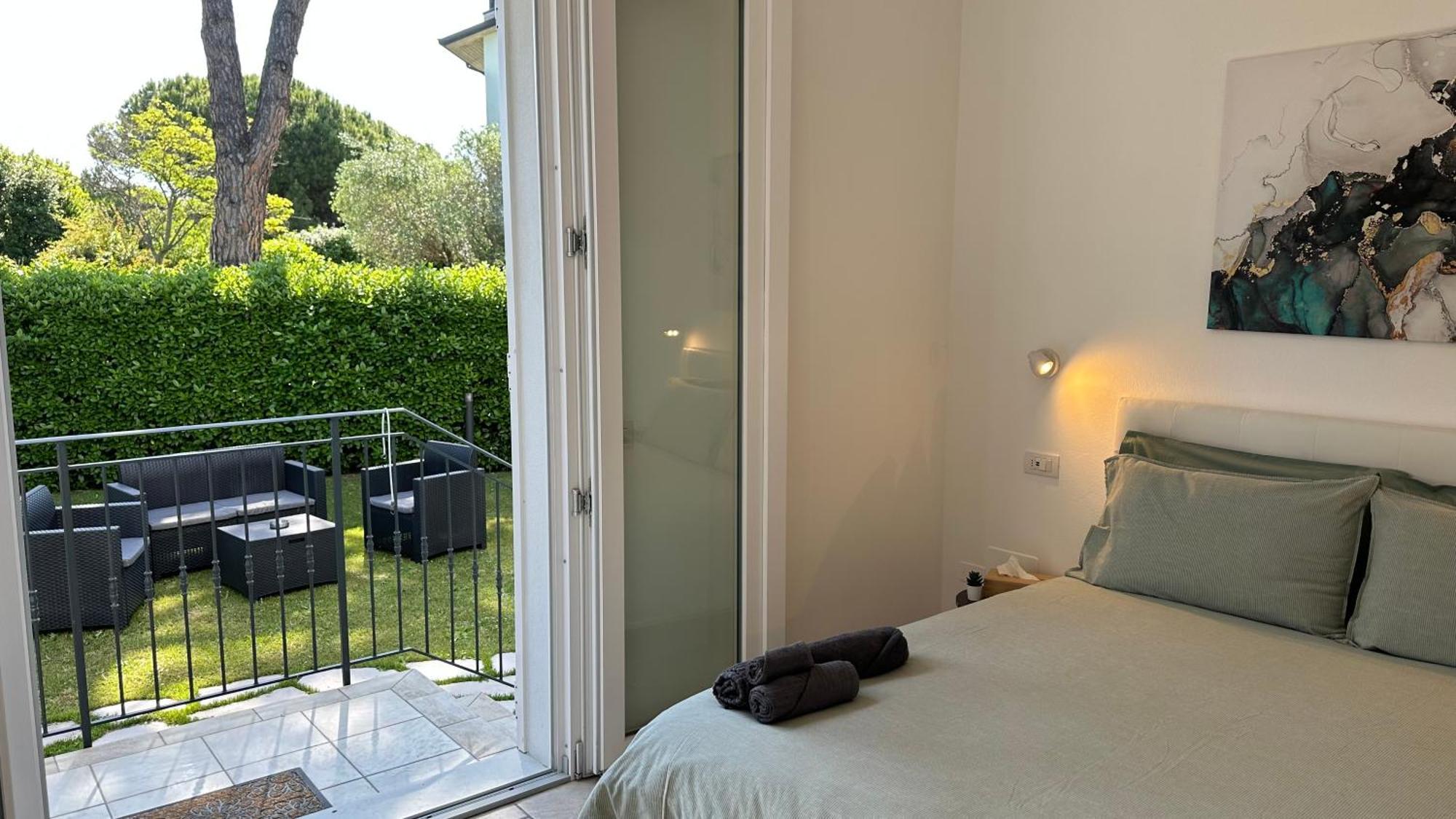 Double Room Private Bathroom